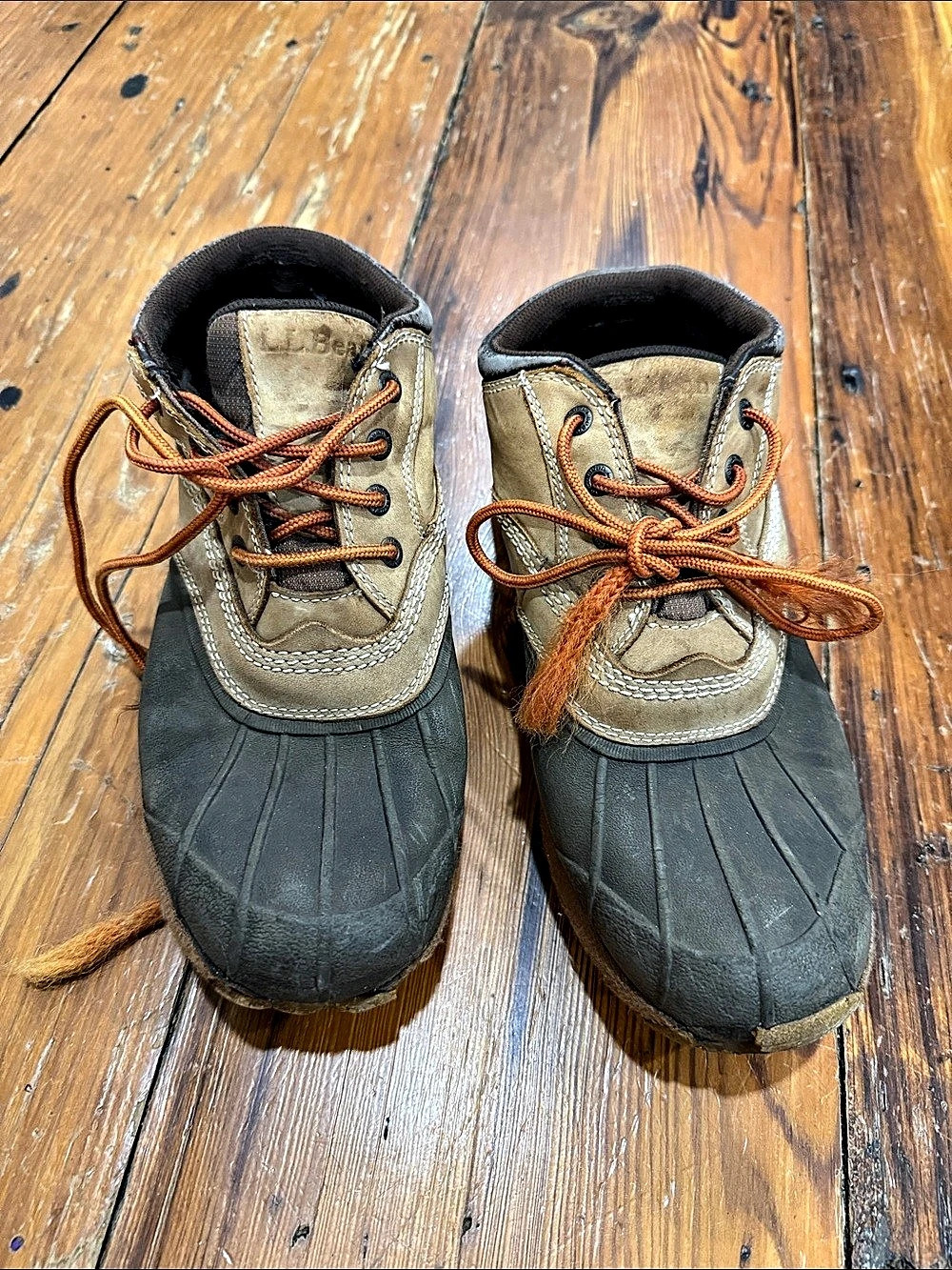 L.L.Bean Women's Storm Chaser Boot Brown & Black *need repair* size 9.5